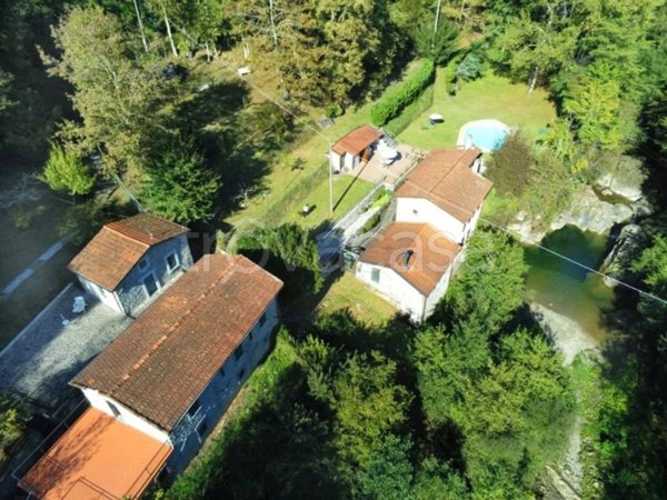 casa indipendente in vendita ad Aulla