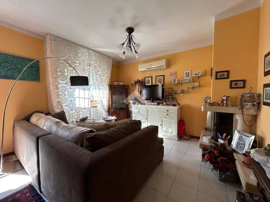casa indipendente in vendita ad Aulla