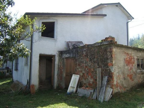 casa indipendente in vendita ad Aulla