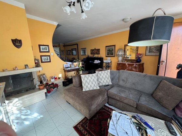 casa indipendente in vendita ad Aulla