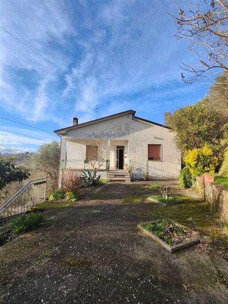 casa indipendente in vendita ad Aulla