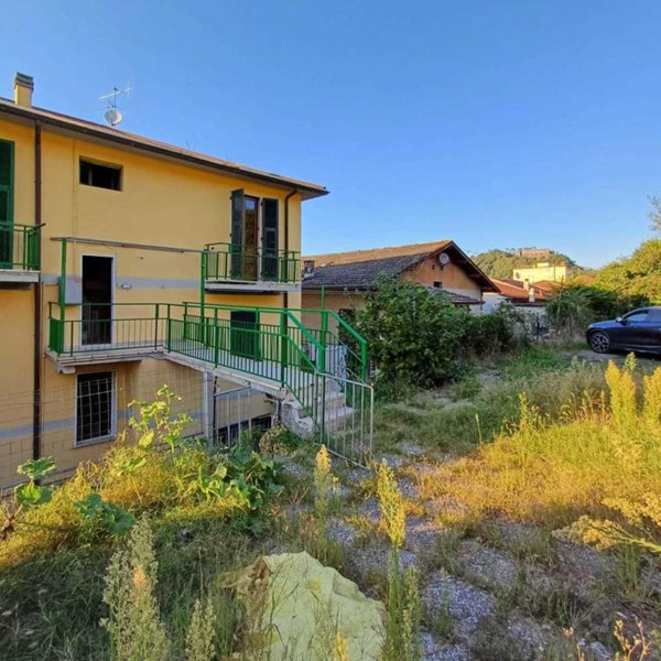 casa indipendente in vendita ad Aulla