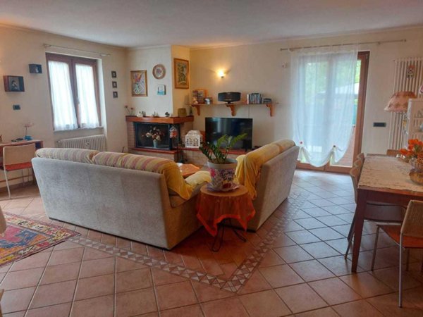 casa indipendente in vendita ad Aulla