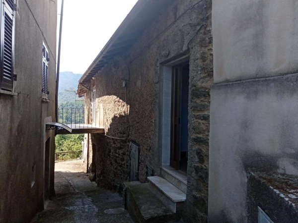 casa indipendente in vendita ad Aulla