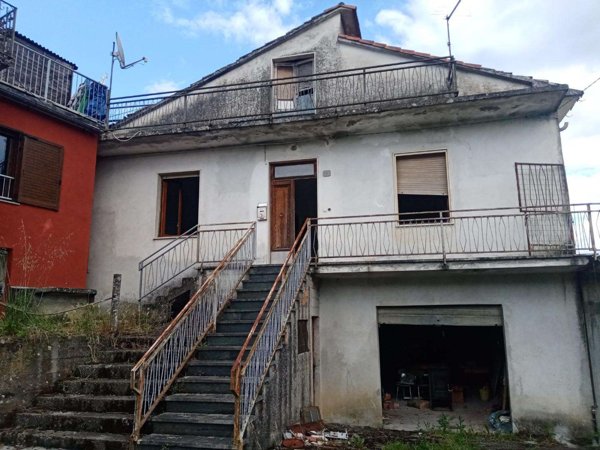 casa indipendente in vendita ad Aulla