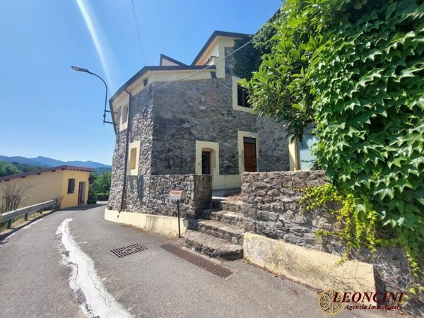 casa indipendente in vendita ad Aulla