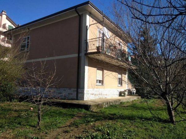 casa indipendente in vendita ad Aulla