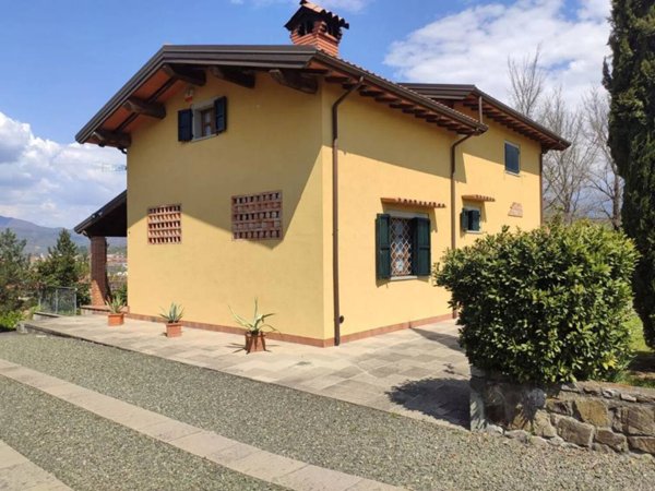 casa indipendente in vendita ad Aulla