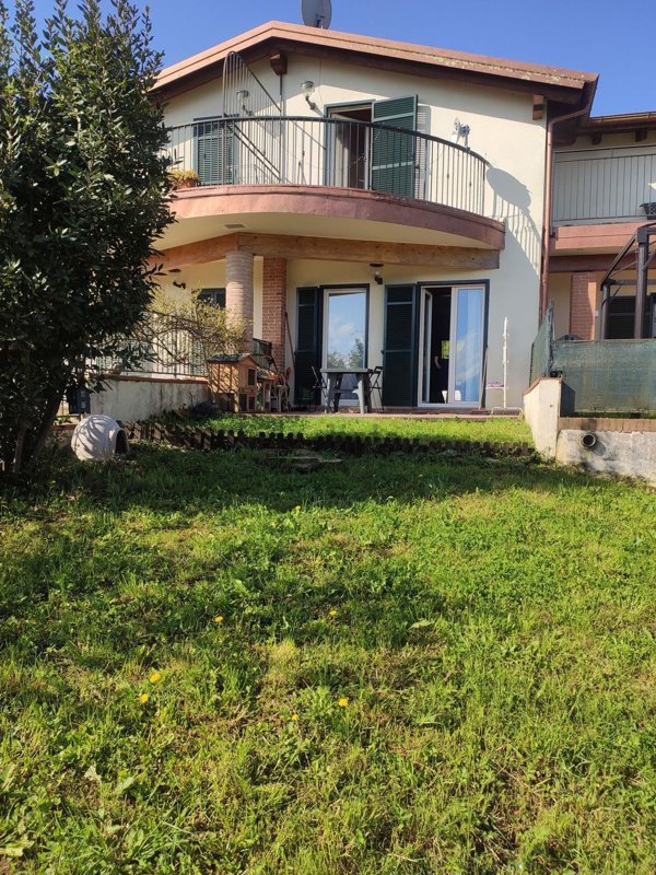 casa indipendente in vendita ad Aulla