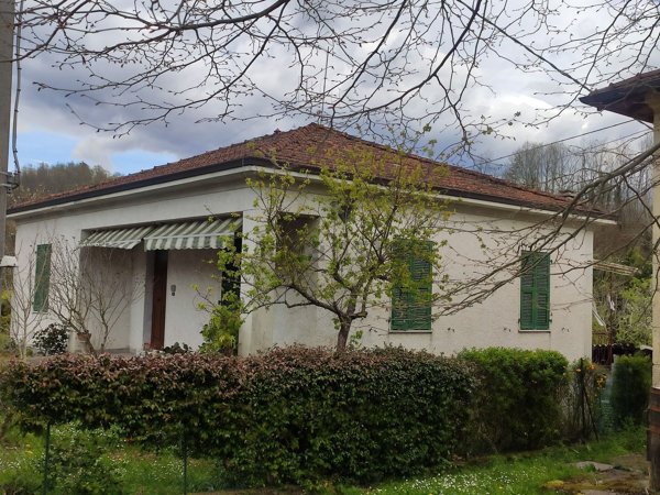 casa indipendente in vendita ad Aulla