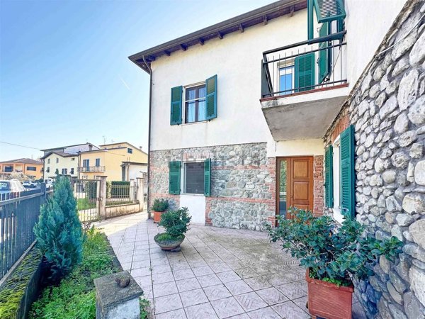 casa indipendente in vendita ad Aulla