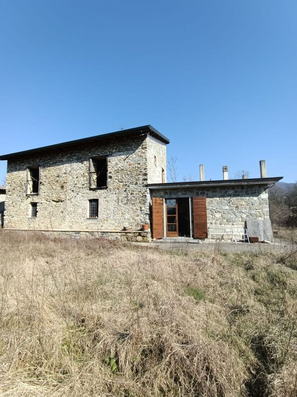 casale in vendita ad Aulla