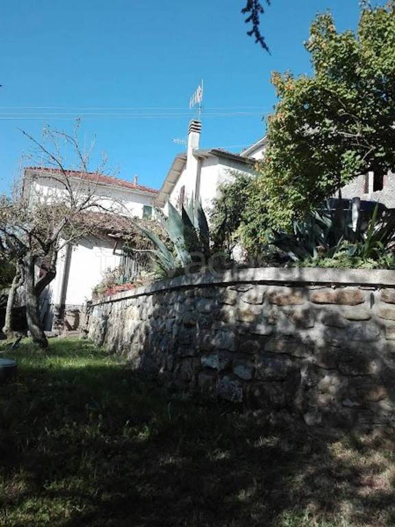 casa indipendente in vendita ad Aulla