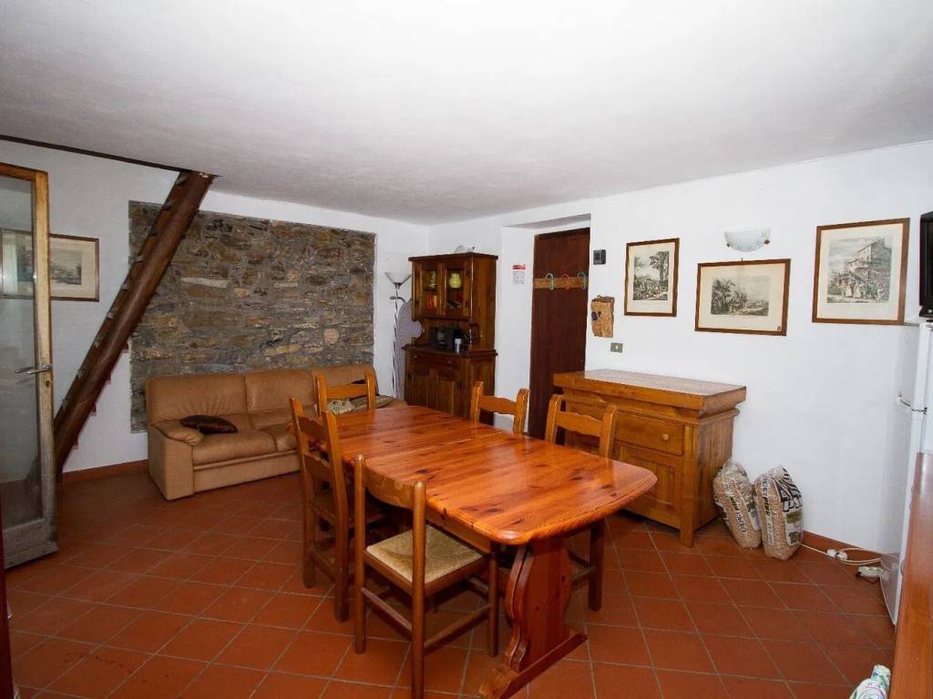 casa indipendente in vendita ad Aulla