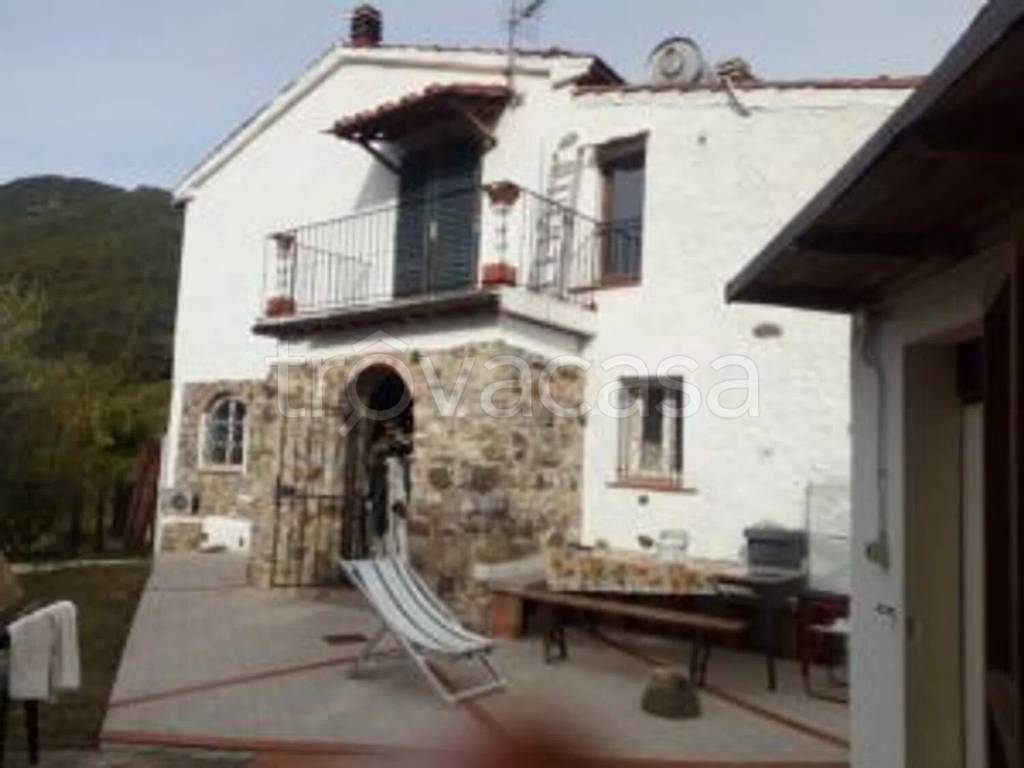 casa indipendente in vendita ad Aulla