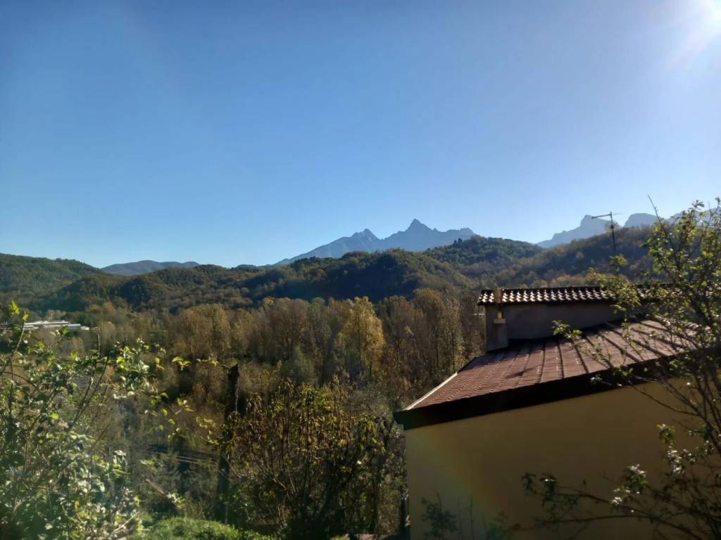 casa indipendente in vendita ad Aulla