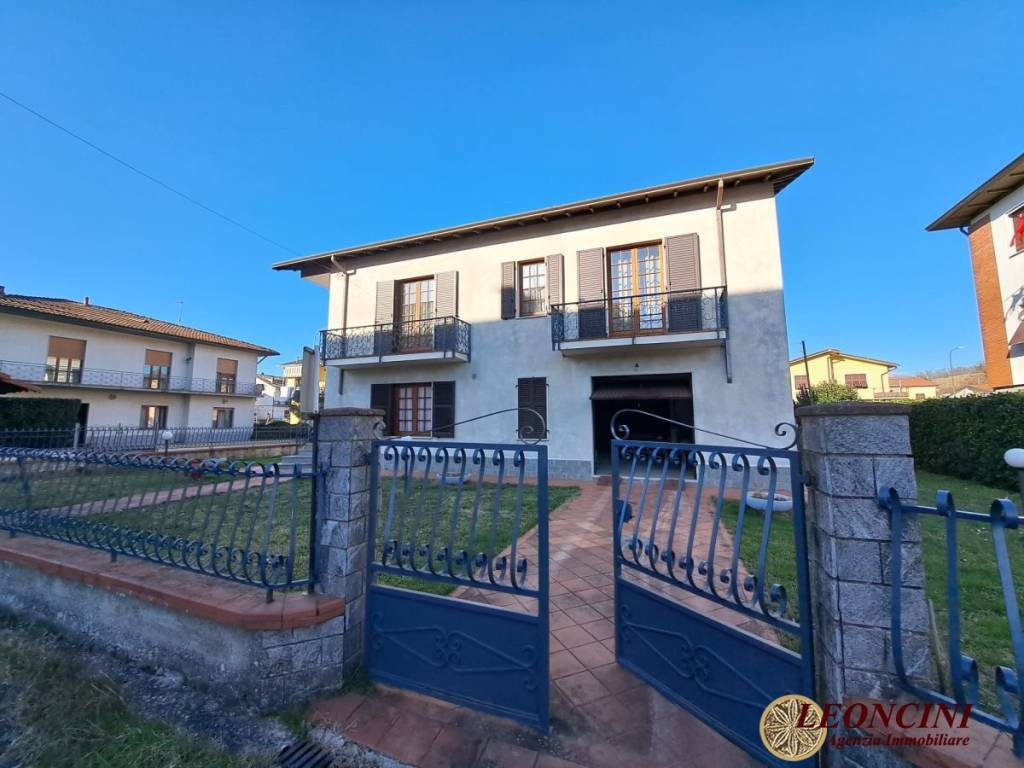 casa indipendente in vendita ad Aulla