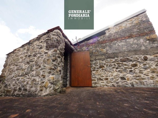 casa indipendente in vendita ad Aulla