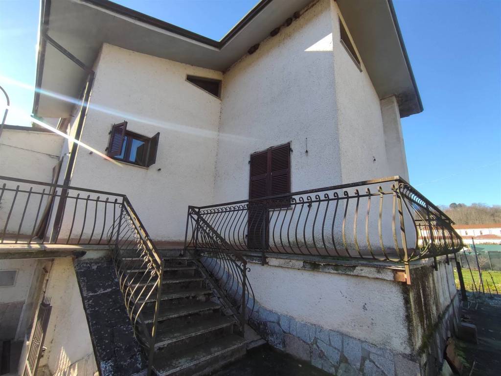 casa indipendente in vendita ad Aulla