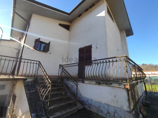 casa indipendente in vendita ad Aulla