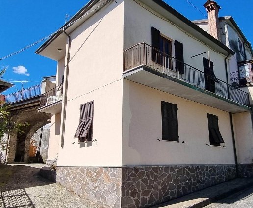 casa indipendente in vendita ad Aulla