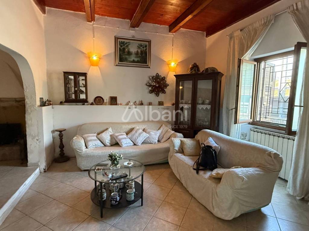 casa indipendente in vendita ad Aulla