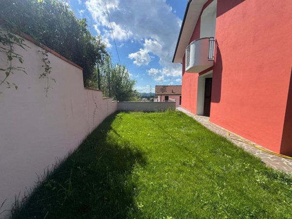casa indipendente in vendita ad Aulla