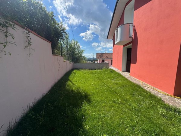 esavano in vendita ad Aulla