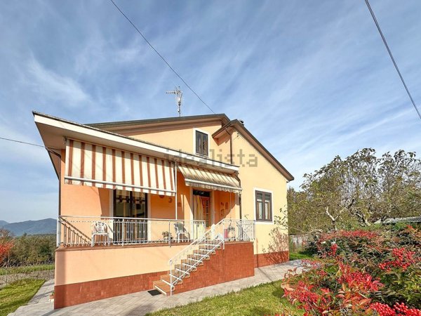 casa indipendente in vendita ad Aulla