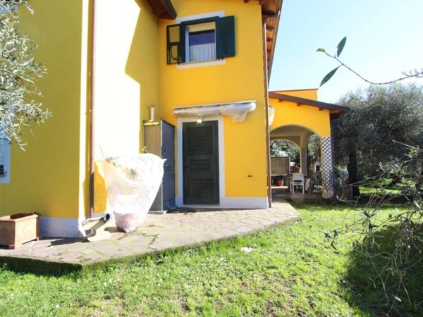 casa indipendente in vendita ad Aulla