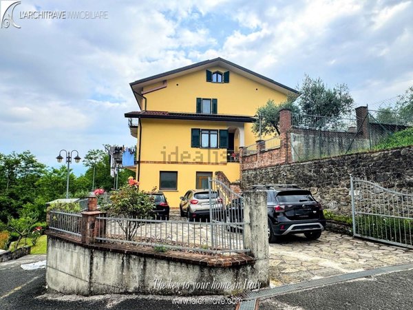 casa indipendente in vendita ad Aulla