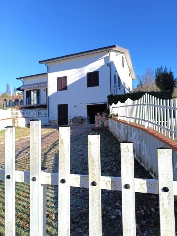 casa indipendente in vendita ad Aulla
