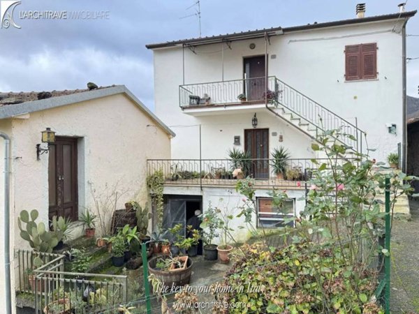 casa indipendente in vendita ad Aulla