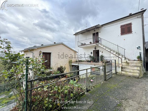 casa indipendente in vendita ad Aulla