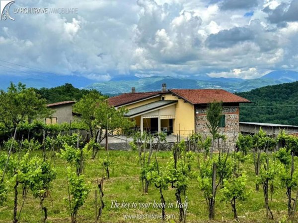 casa indipendente in vendita ad Aulla