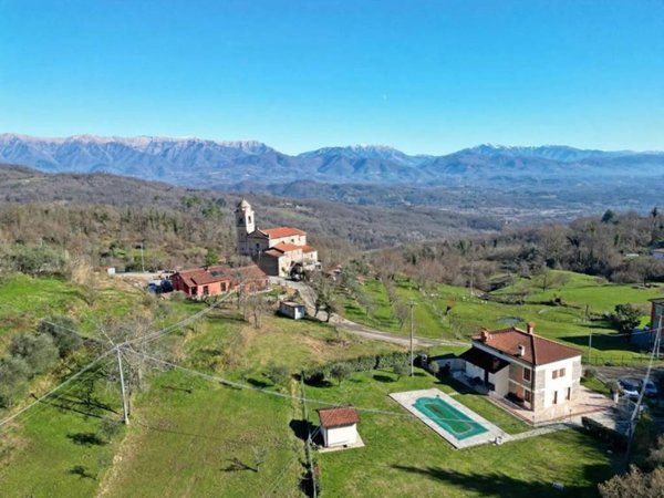 casa indipendente in vendita ad Aulla