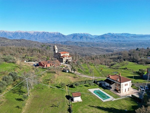 casa indipendente in vendita ad Aulla