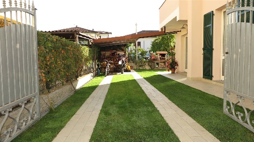 casa indipendente in vendita ad Aulla