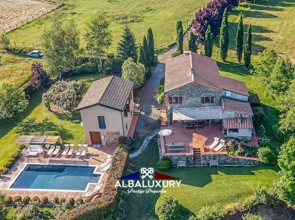 casa indipendente in vendita ad Aulla