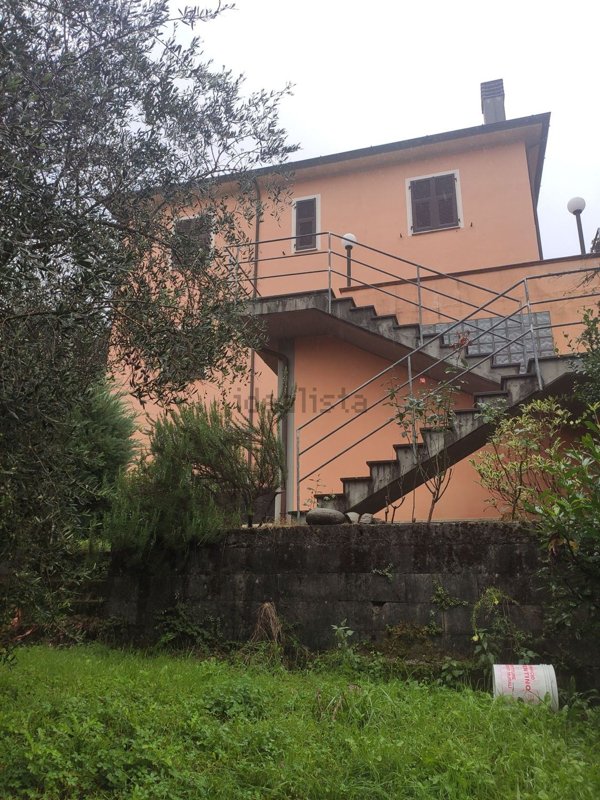 casa indipendente in vendita ad Aulla