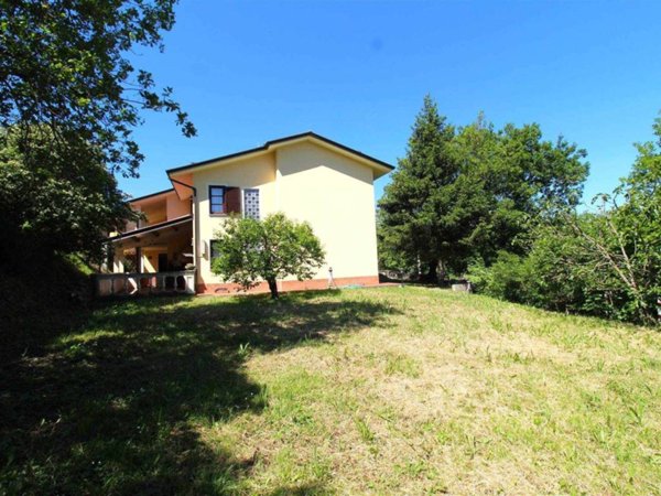 casa indipendente in vendita ad Aulla