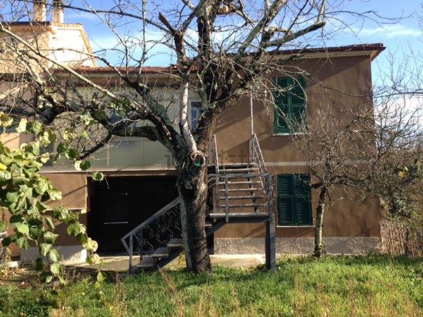 casa indipendente in vendita ad Aulla