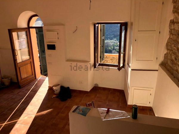 casa semindipendente in vendita ad Aulla