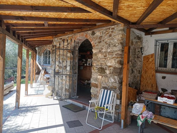 casa semindipendente in vendita ad Aulla