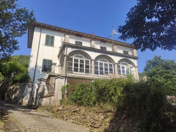 casa indipendente in vendita ad Aulla