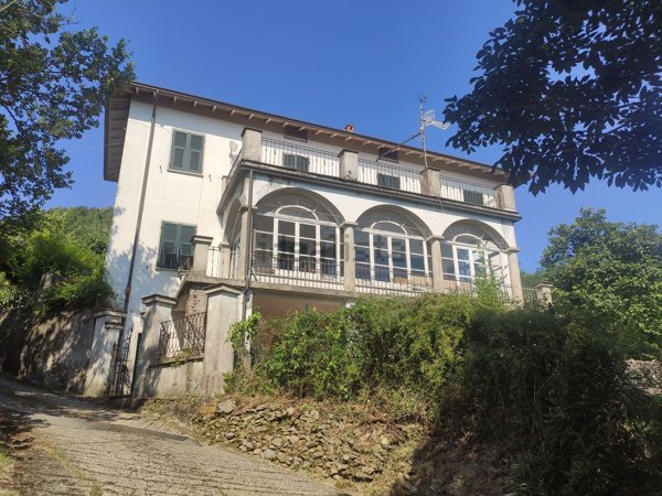 casa indipendente in vendita ad Aulla