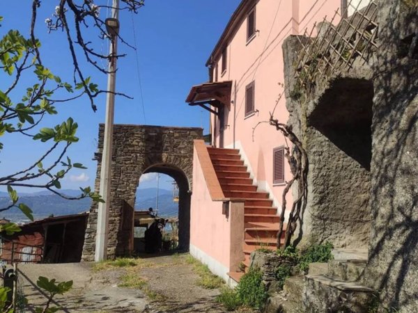 casa indipendente in vendita ad Aulla