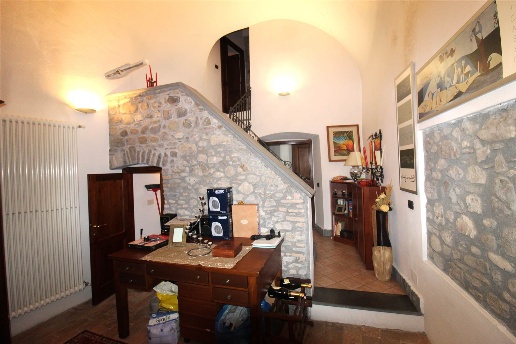 casa semindipendente in vendita ad Aulla