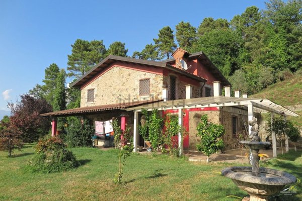 casa indipendente in vendita ad Aulla