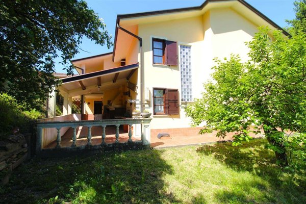 casa indipendente in vendita ad Aulla